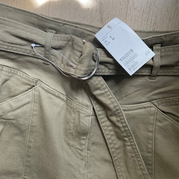 NWT H&M Belted Olive Green Trousers - Picture 2 of 3